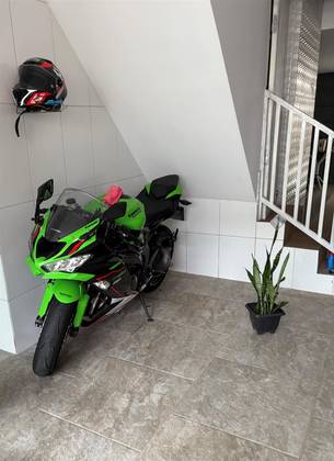 KAWASAKI NINJA ZX-6R 